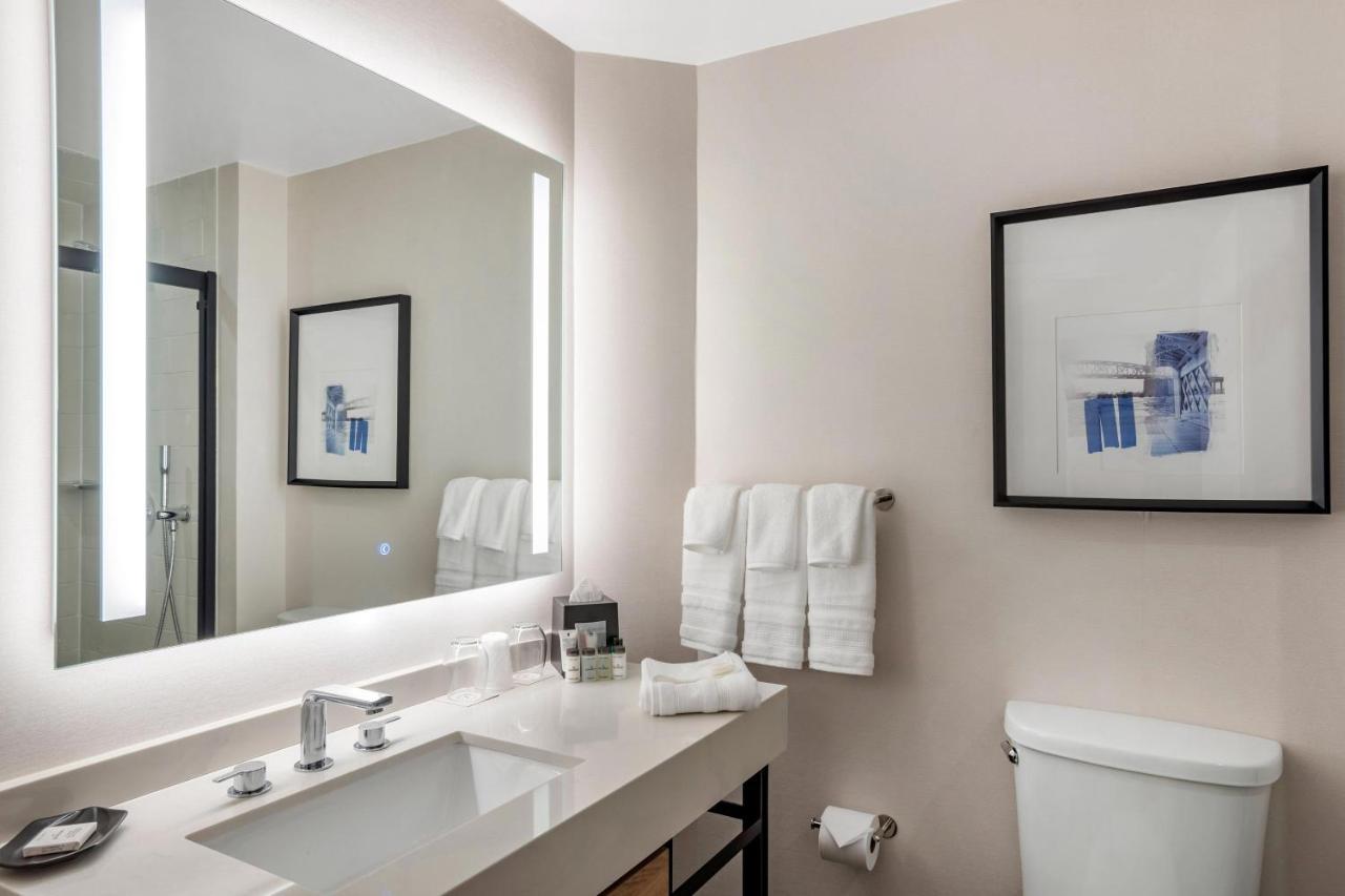 Sheraton Suites Wilmington Downtown Extérieur photo