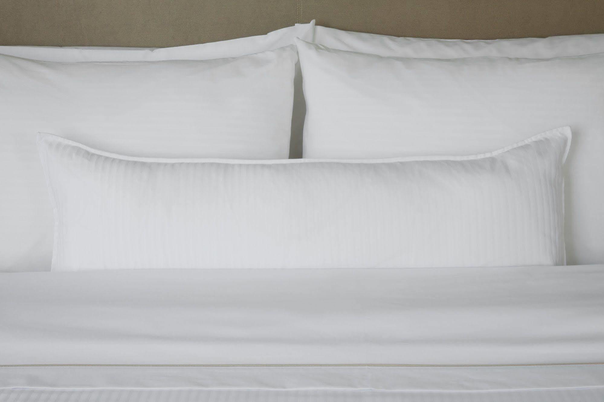 Sheraton Suites Wilmington Downtown Extérieur photo